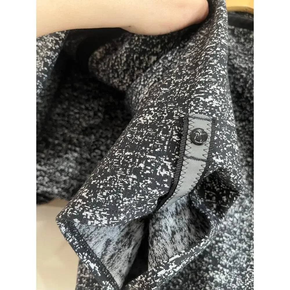 Lululemon Vinyasa Scarf‎ Gray Heather Wrap Shawl Travel Athleisure NWT
